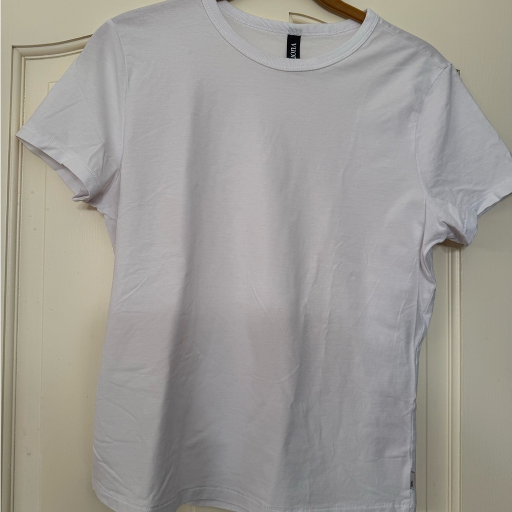 Vuori short sleeve feather classic tee womans